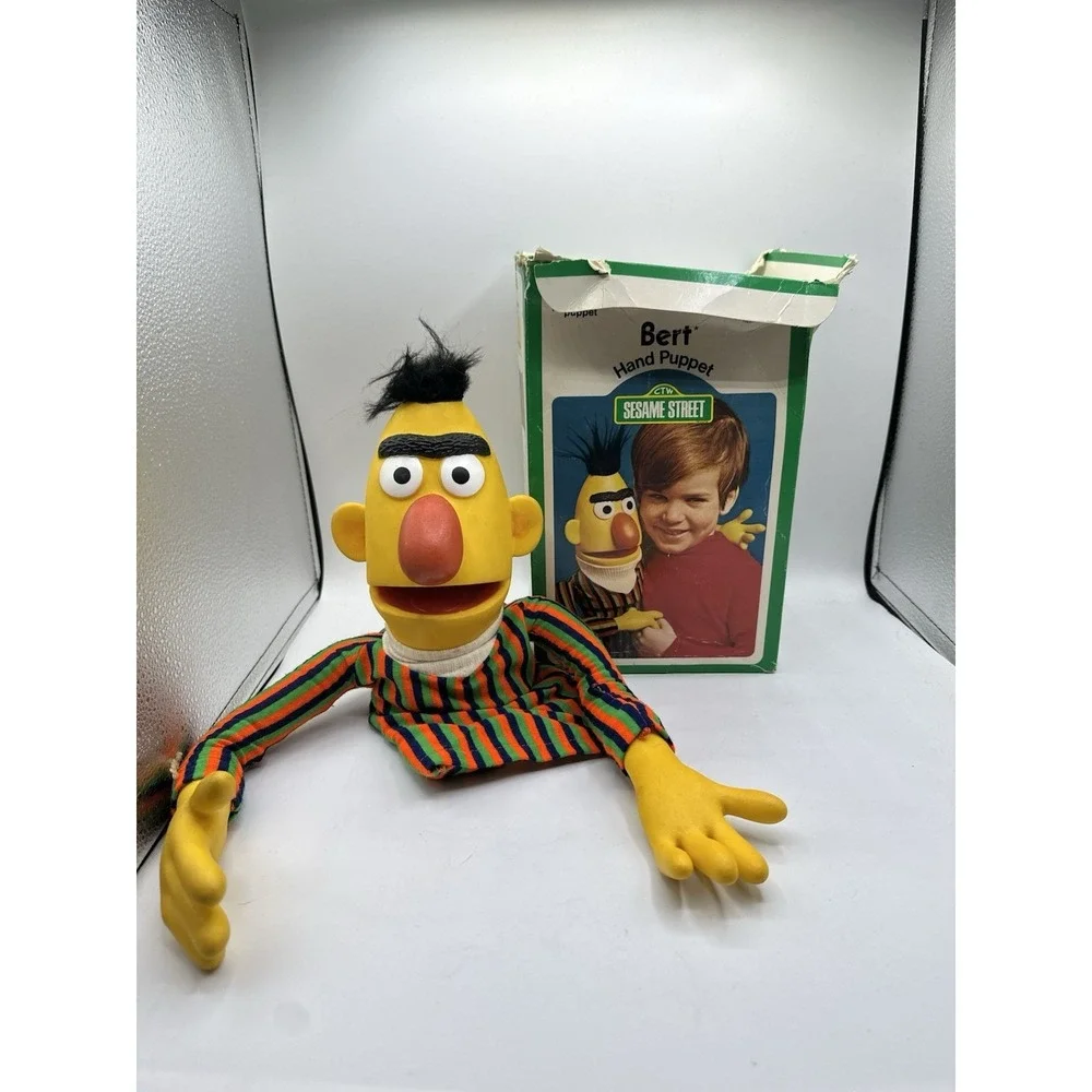 VTG Sesame Street Hand Puppet Lot 4 Bert Ernie Big Bird Count Jim Henson Muppet
